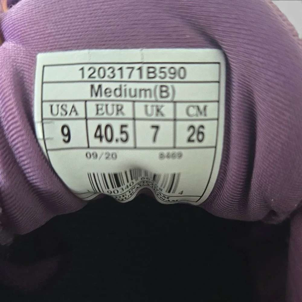 Brooks Glycerin 18 Womens Running Shoes Purple Orange Size 9